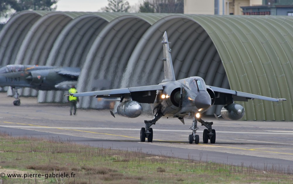 mirage-f1-100ans_5870.jpg