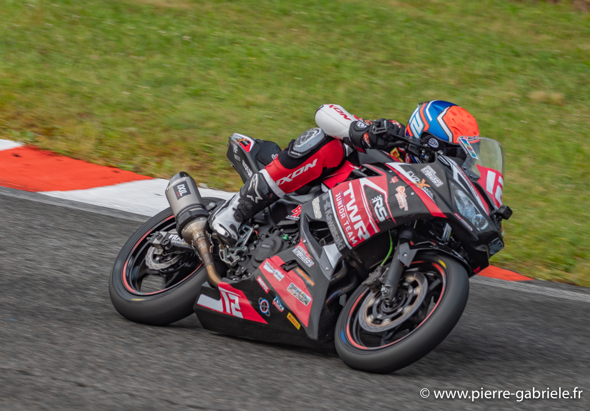 supersport300-g93_8989.jpg