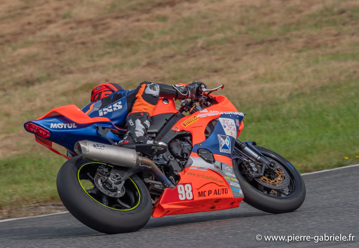 supersport600-g93_9107.jpg