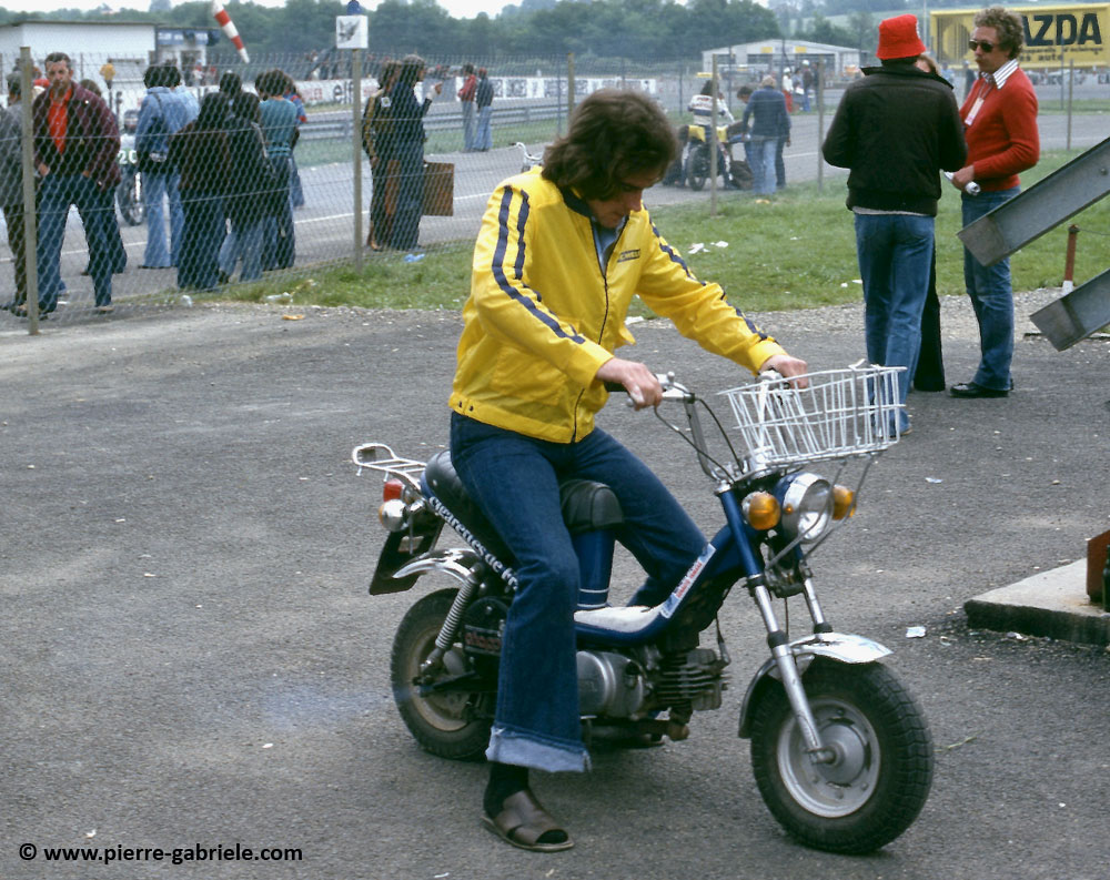 sheene_d280.jpg