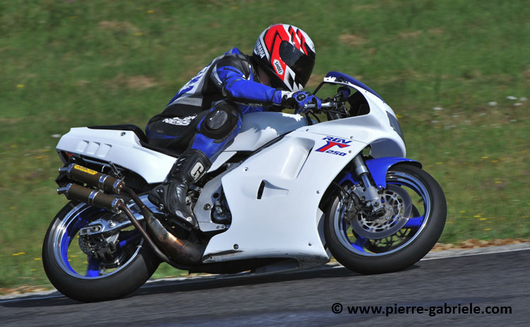 rg500-arnos2008_3231.jpg