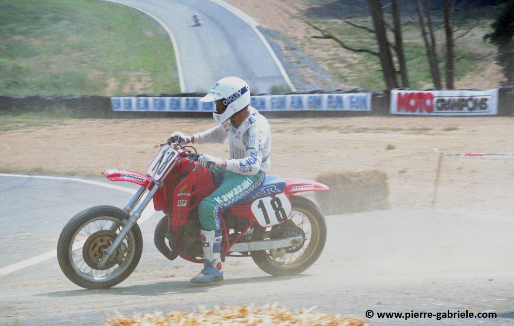arnos-1987_n850.jpg