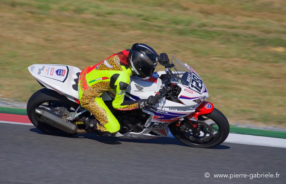 cbr500r-cup_1118.jpg