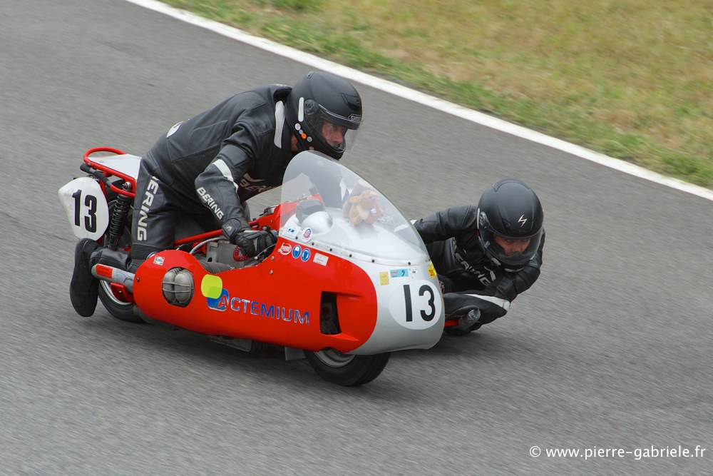 side_3762.jpg