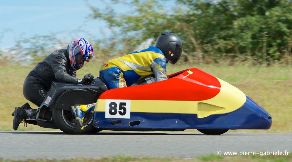 side_4220.jpg