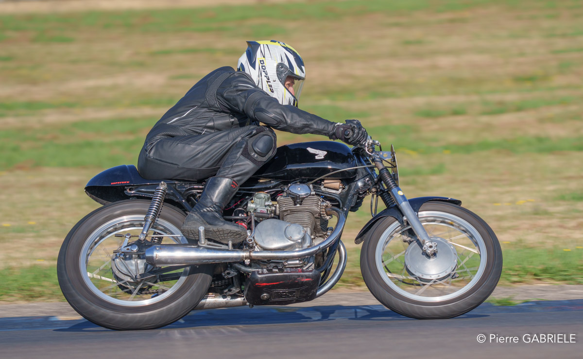 solos-a74n_04499.jpg