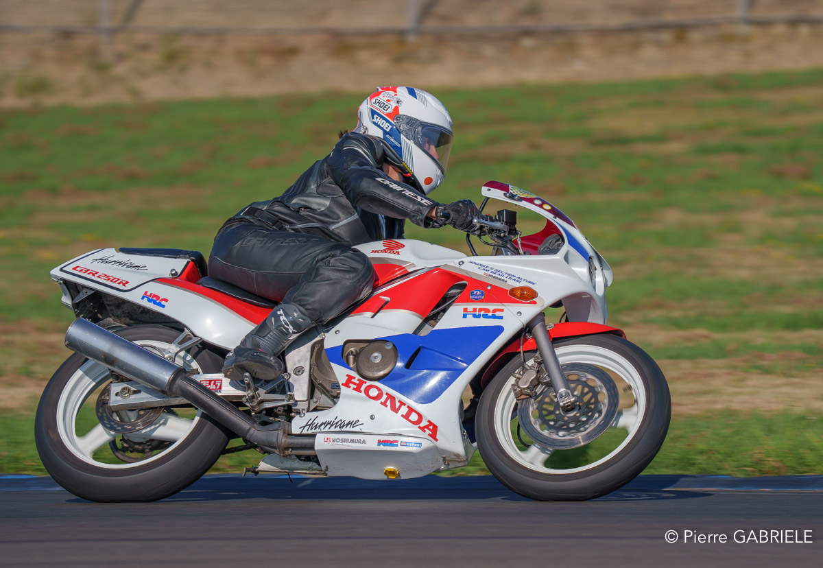 solos-a74n_04520.jpg