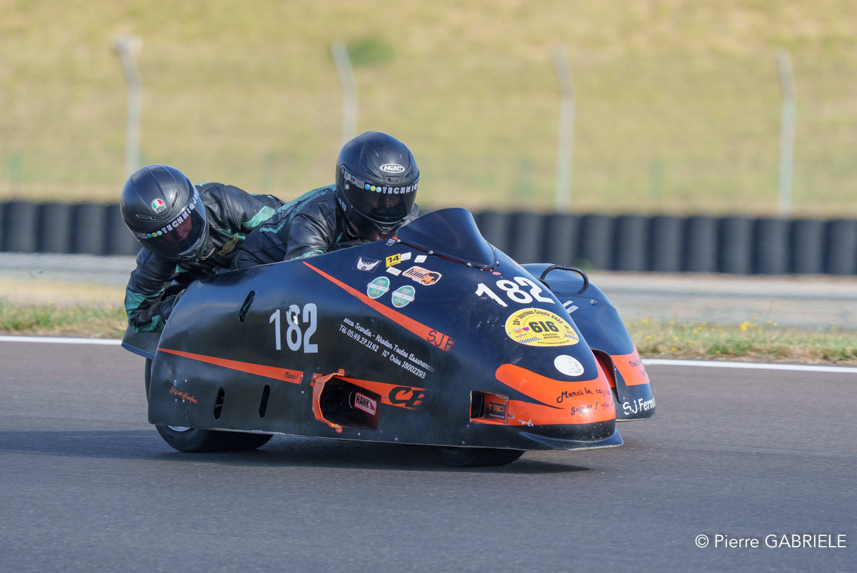 sides-a74n_04127.jpg