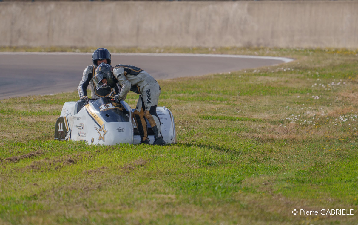 sides-a74n_04289.jpg