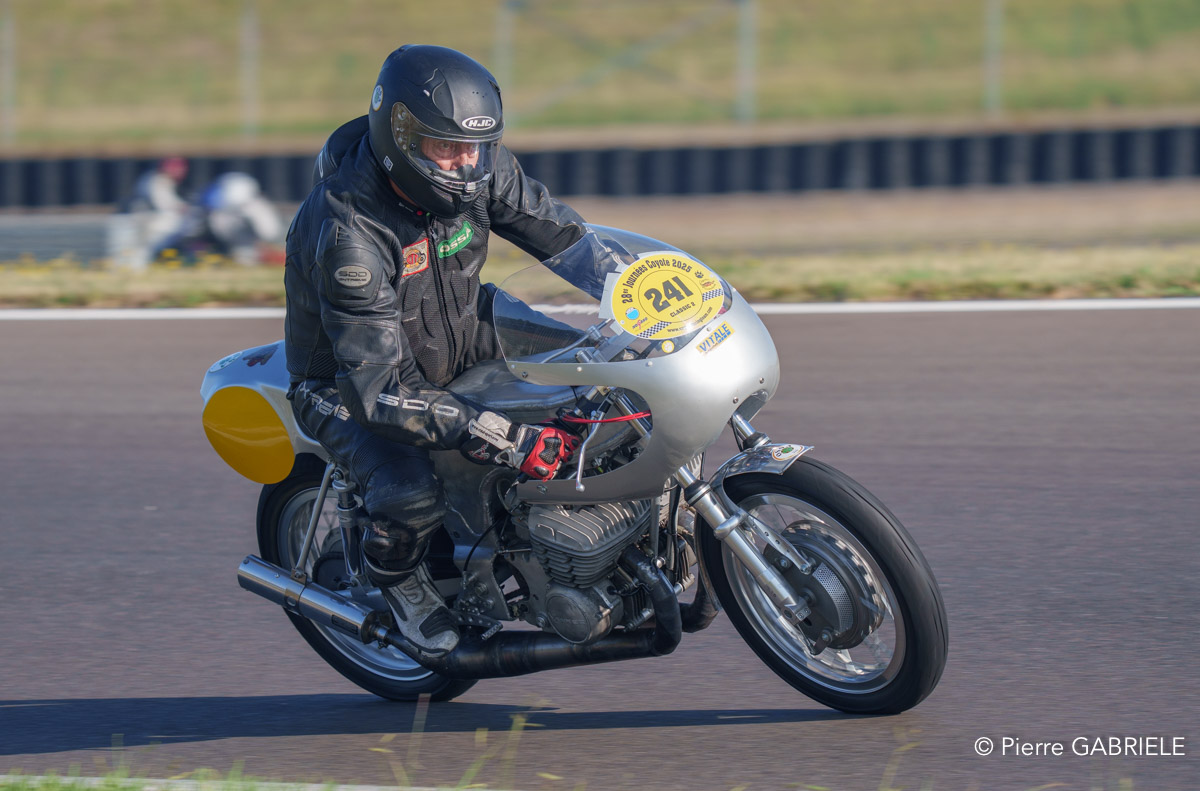 solos-a74n_03979.jpg