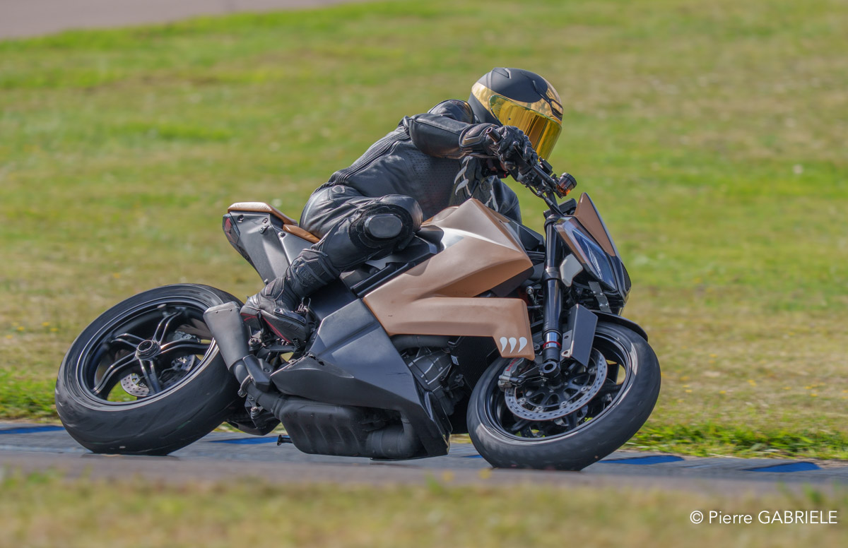 solos-a74n_04384.jpg