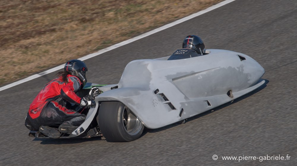 side-d5_5793.jpg