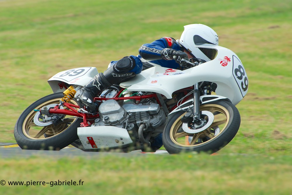 vecchio-ducati-twin_1010.jpg