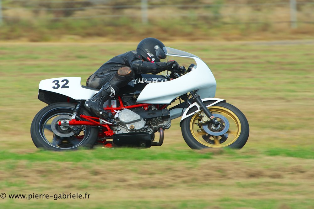 vecchio-ducati-twin_1040.jpg