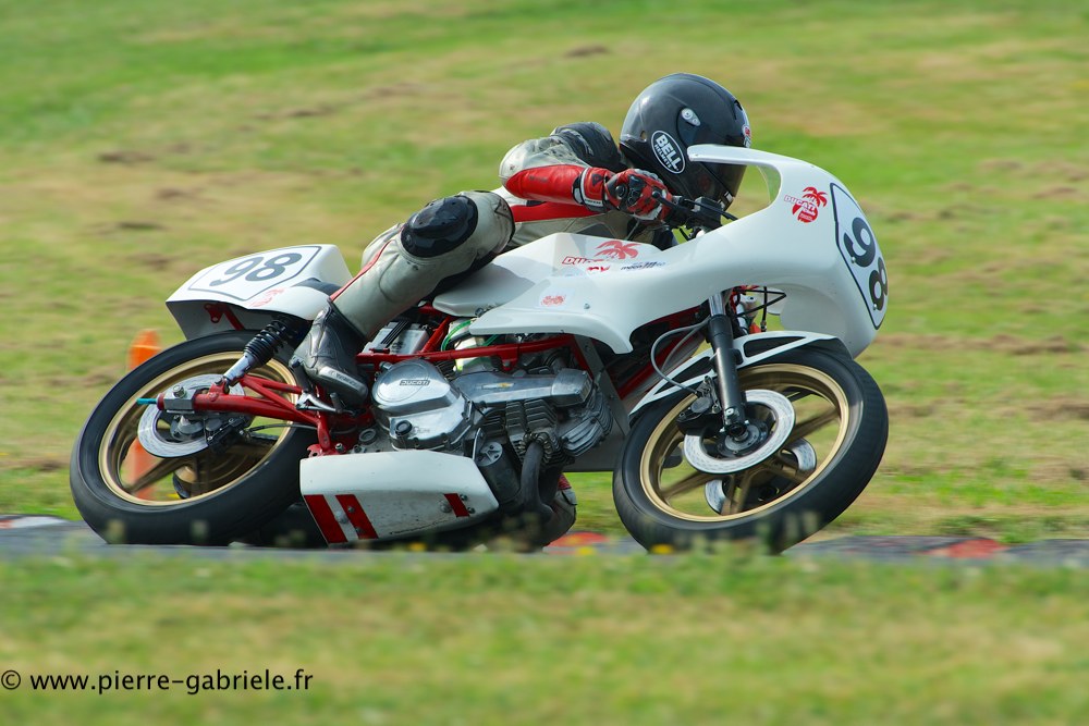 vecchio-ducati-twin_1050.jpg