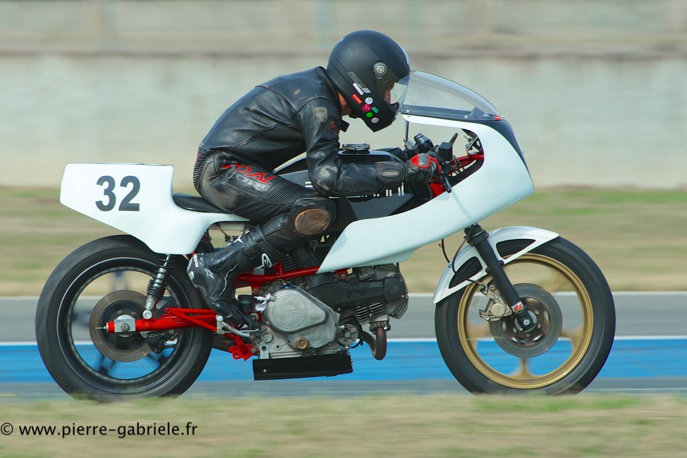 vecchio-ducati-twin_1080.jpg