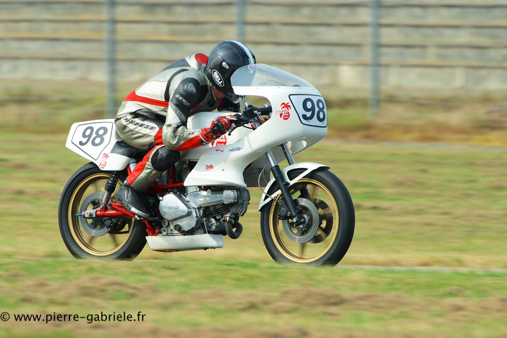 vecchio-ducati-twin_1108.jpg