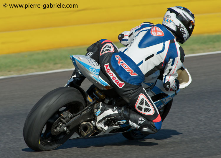 nogaro-pirelli600-2011_5183.jpg