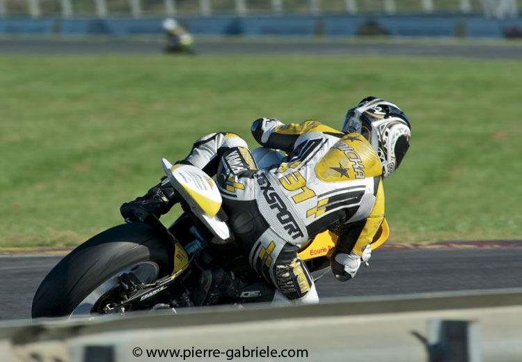 nogaro-pirelli600-2011_5187.jpg