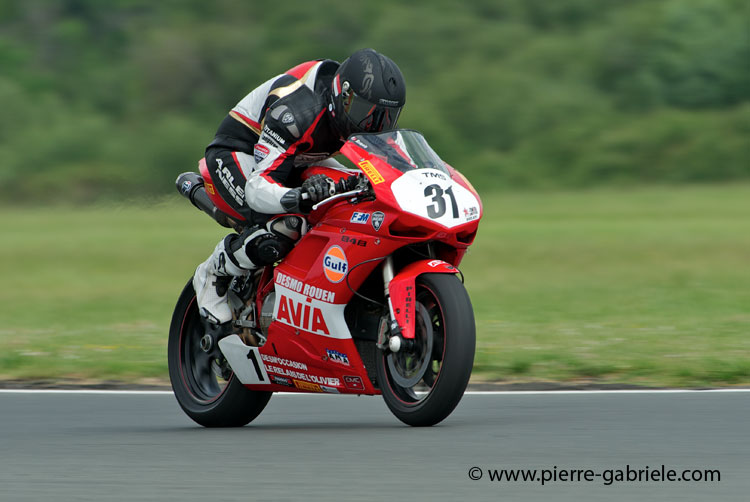 nogaro-toptwin-2011_4471.jpg