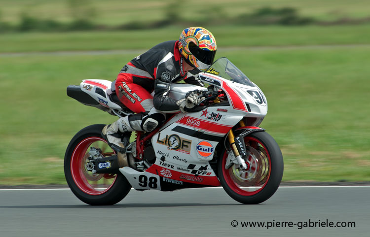 nogaro-toptwin-2011_4479.jpg