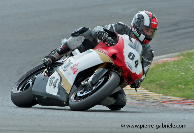 nogaro-toptwin-2011_4488.jpg