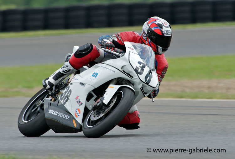 nogaro-toptwin-2011_4504.jpg