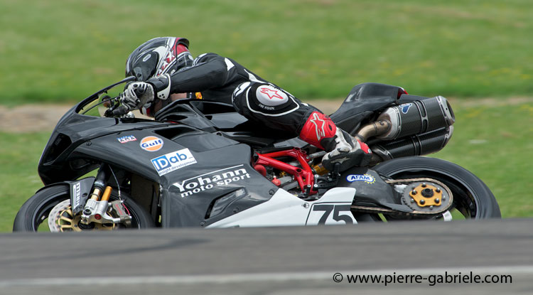 nogaro-toptwin-2011_5078.jpg