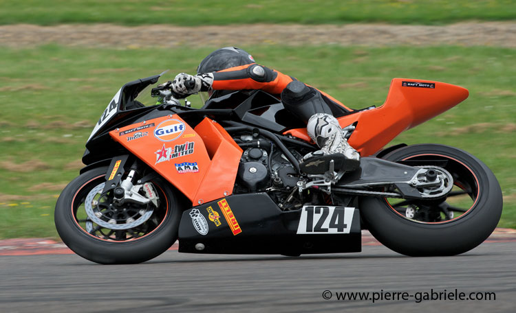 nogaro-toptwin-2011_5090.jpg