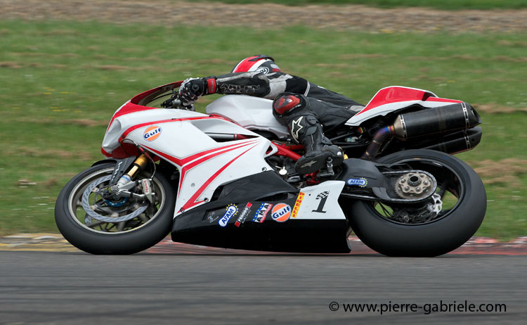 nogaro-toptwin-2011_5092.jpg