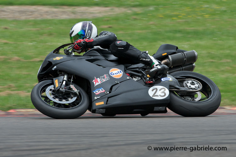 nogaro-toptwin-2011_5106.jpg