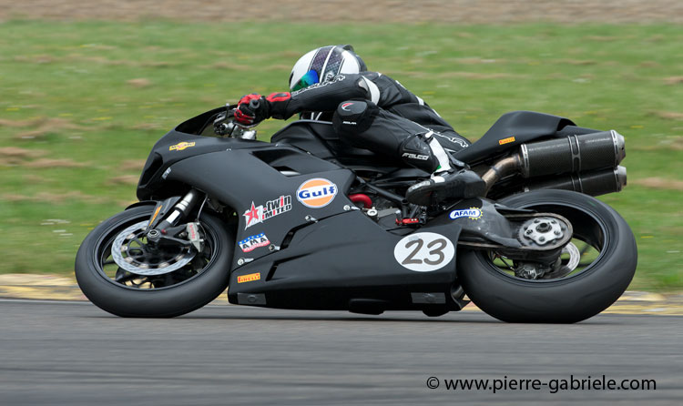 nogaro-toptwin-2011_5107.jpg