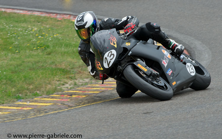 nogaro-toptwin-2011_5122.jpg