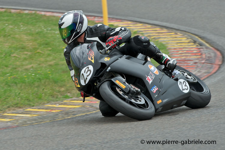 nogaro-toptwin-2011_5141.jpg