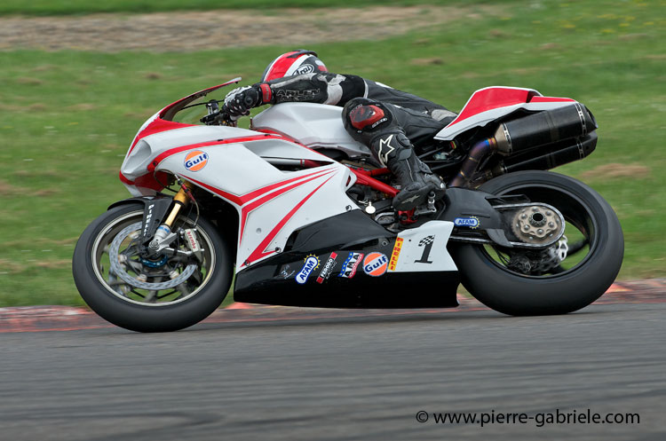 nogaro-toptwin-2011_5163.jpg