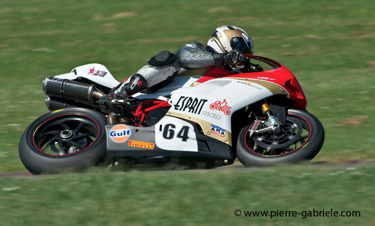 nogaro-toptwin-2011_5392.jpg