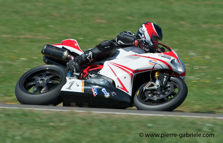 nogaro-toptwin-2011_5406.jpg