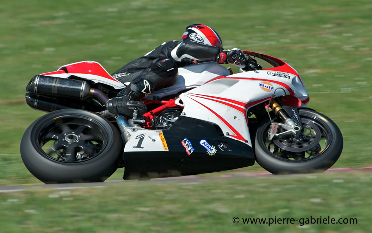 nogaro-toptwin-2011_5410.jpg