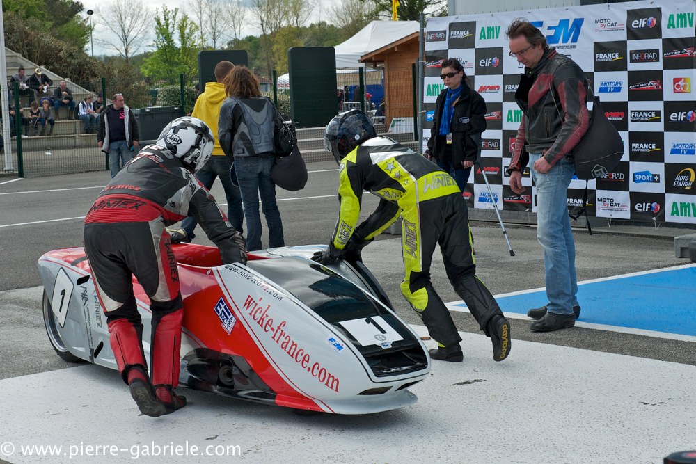 stands-nogaro-2012_2053.jpg