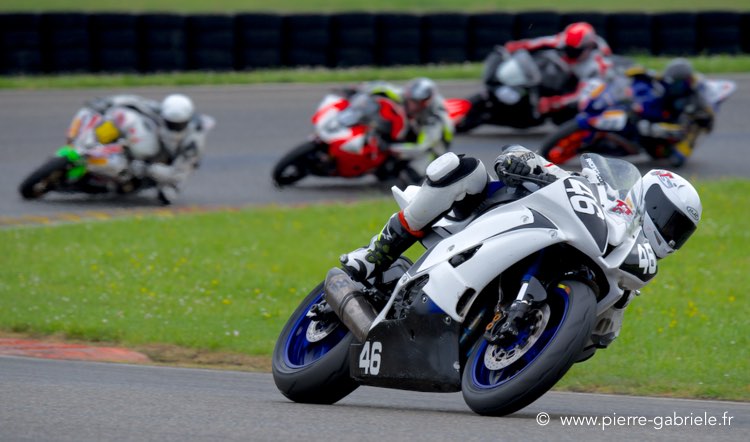 supersport-pirelli_2042.jpg