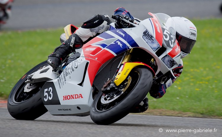 supersport-pirelli_2048.jpg