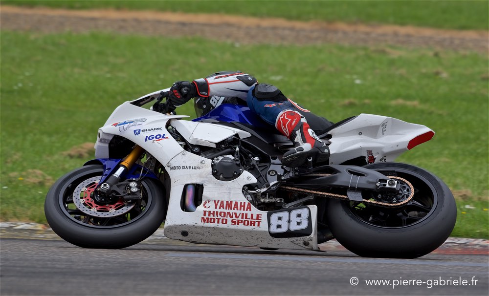 superbike_0417.jpg
