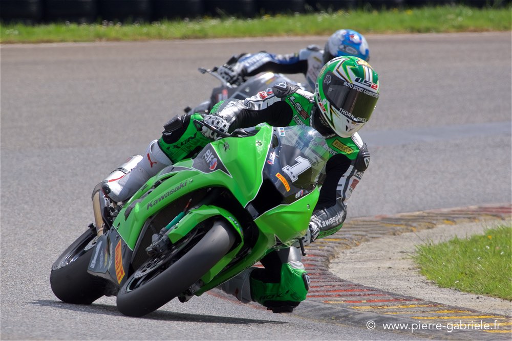 superbike_1037.jpg