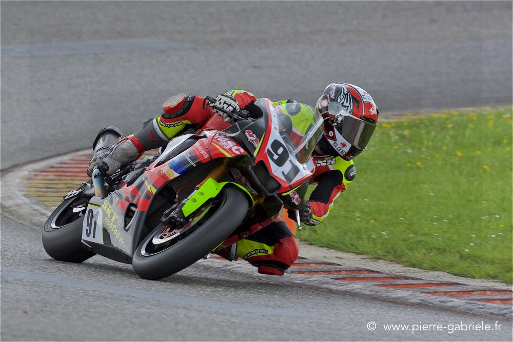 superbike_1063.jpg