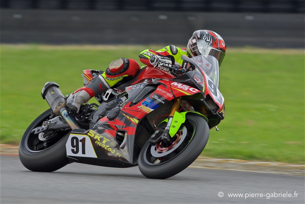 superbike_1105.jpg