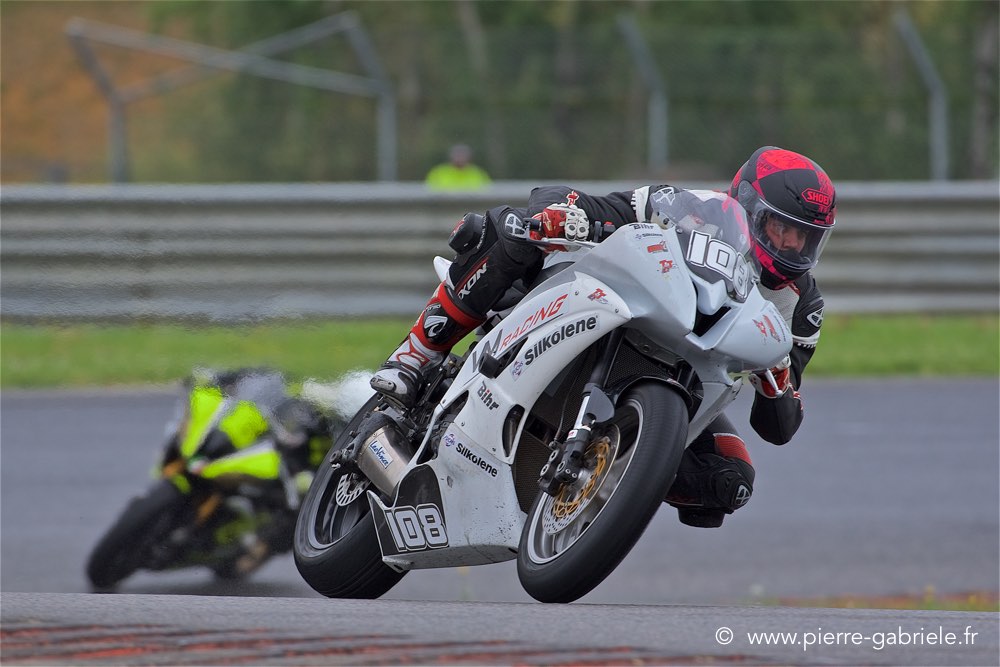 supersport_0202.jpg