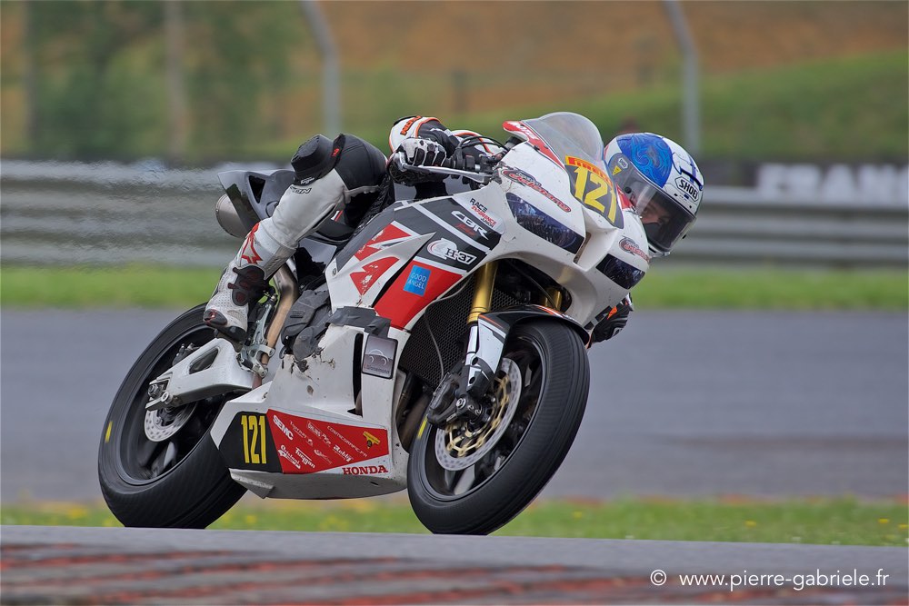 supersport_0208.jpg