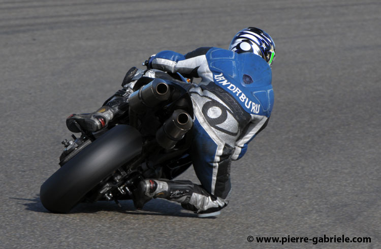 superbike_2137.jpg