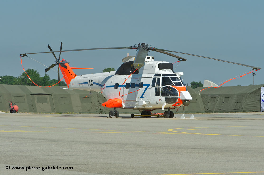 tarmac_9123.jpg