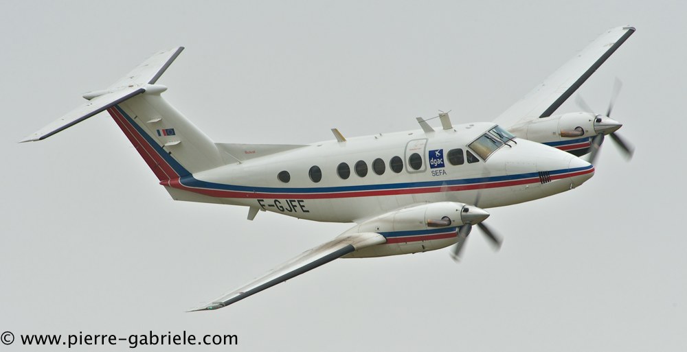 beechcraft200_2703.jpg